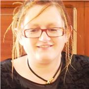 Laureata in scienze del servizio sociale con diploma ad indirizzo psico socio pedagogico inmpartisce ripetizioni a studenti di scuole elementari medie e superiori